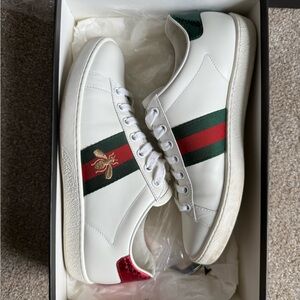 Gucci White Sneakers with Green and Red Accents